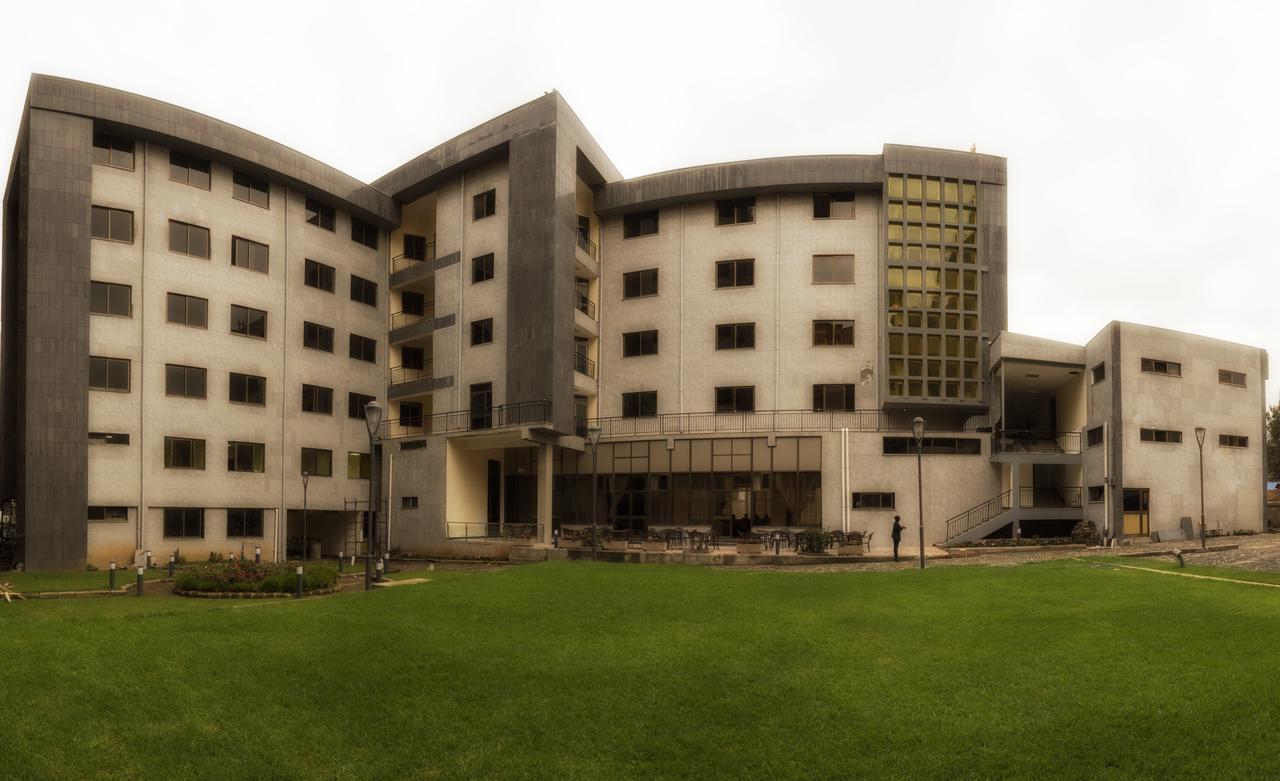 The Mosaic Hotel Addis Abeba Esterno foto