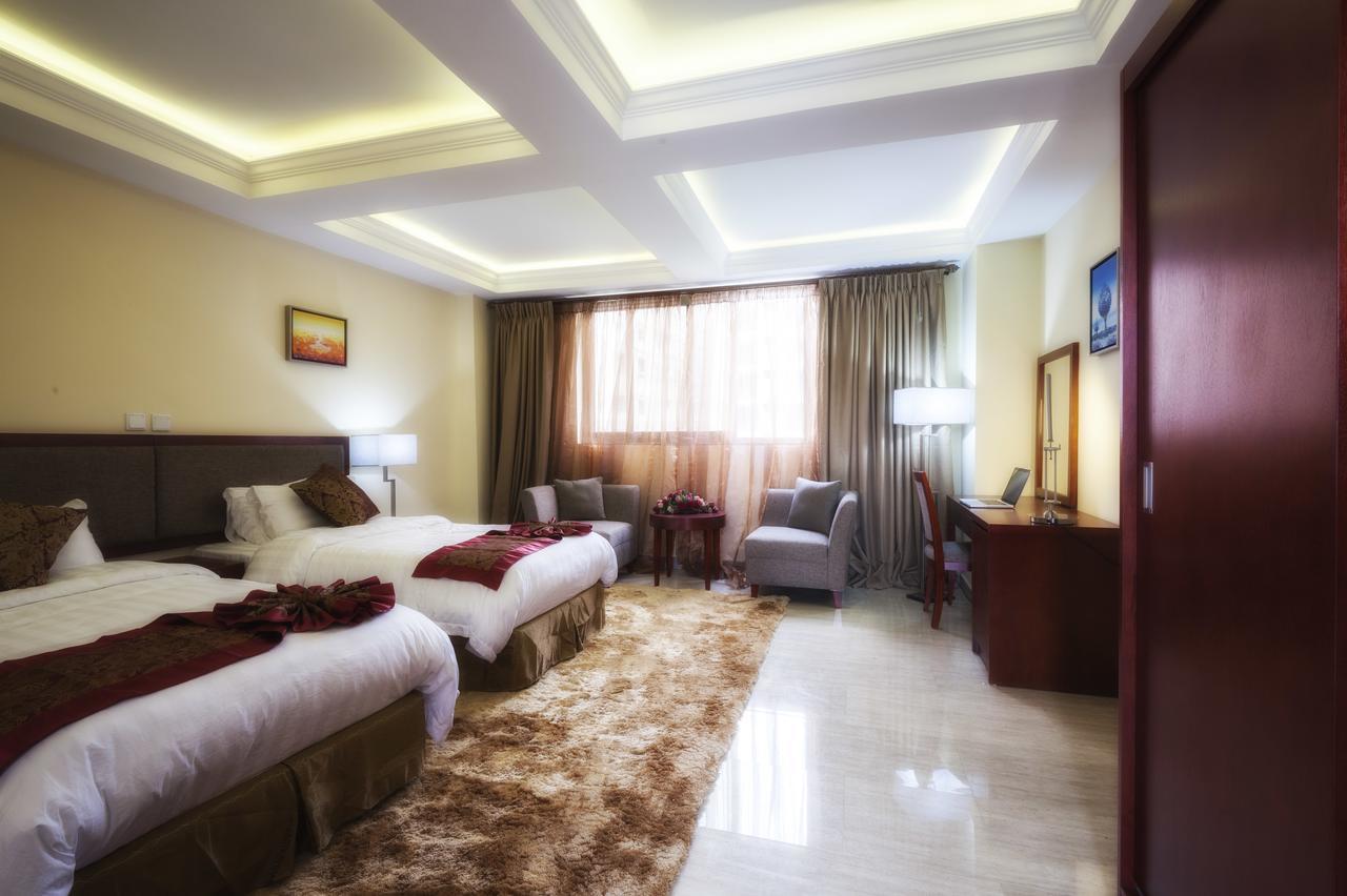 The Mosaic Hotel Addis Abeba Esterno foto