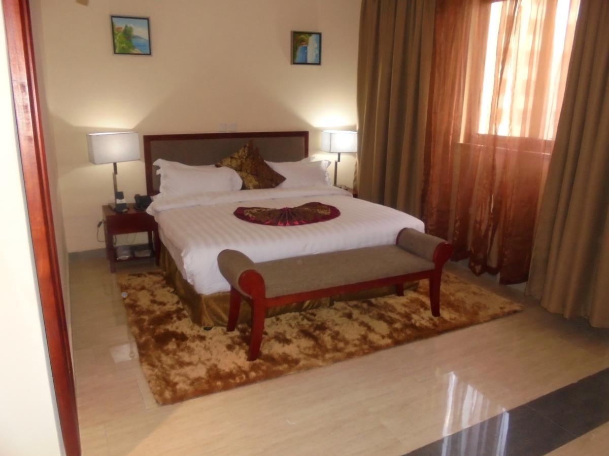 The Mosaic Hotel Addis Abeba Esterno foto