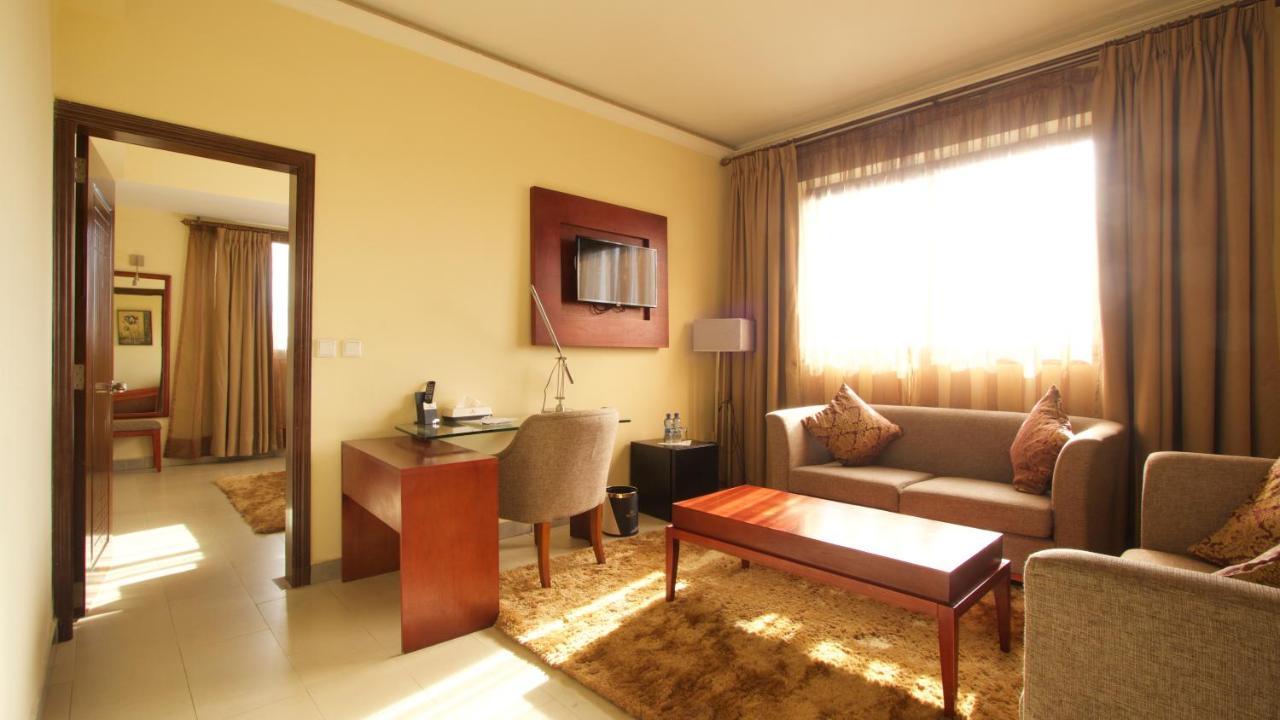 The Mosaic Hotel Addis Abeba Esterno foto