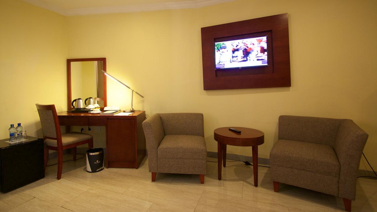 The Mosaic Hotel Addis Abeba Esterno foto