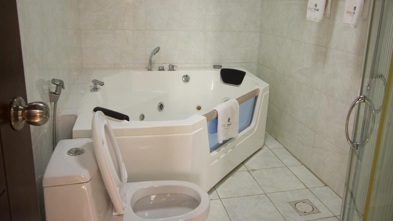 The Mosaic Hotel Addis Abeba Esterno foto
