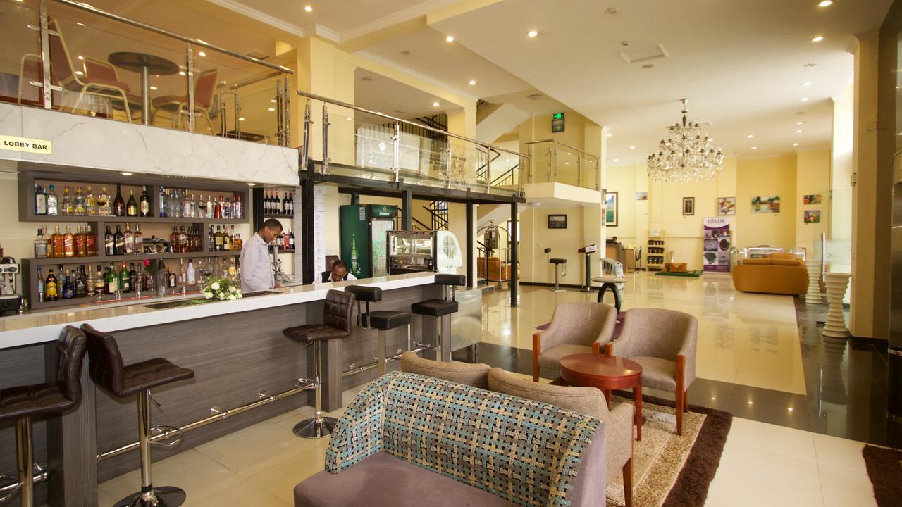 The Mosaic Hotel Addis Abeba Esterno foto